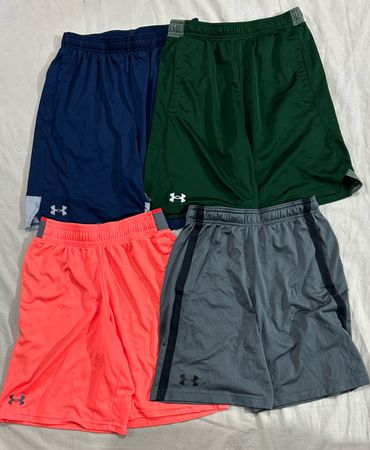 Under Armour sport shorts (947)