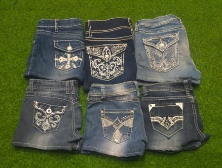 APT.9 AND OTHER MIX BRANDS MINI SHORTS  (C 206)