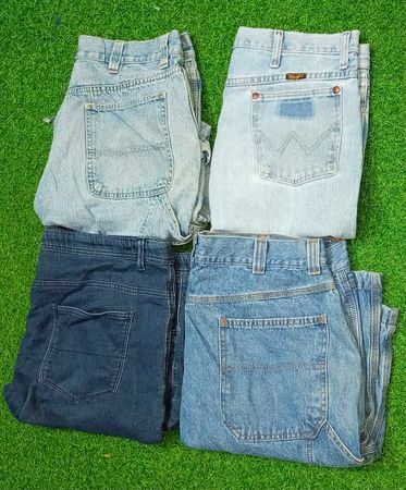 WRANGLER AND OTHER MIX BRANDS SHORTS (D 138)