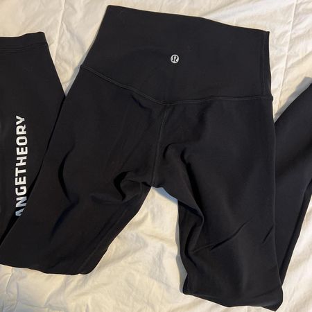 本物のLululemonレギンス