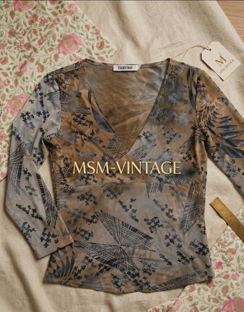 19-Piece Reseller Box - Cute Tops, Mini Dresses & Skirts Mix