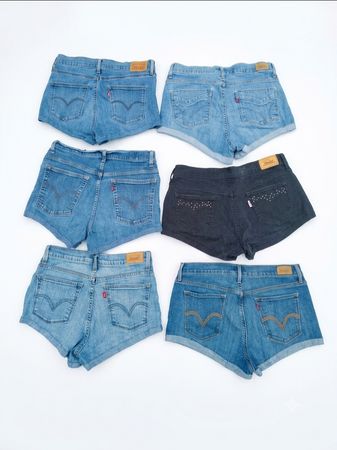 Mini Levi's shorts (S-13)