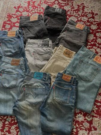 Authentic Women Levis Jeans