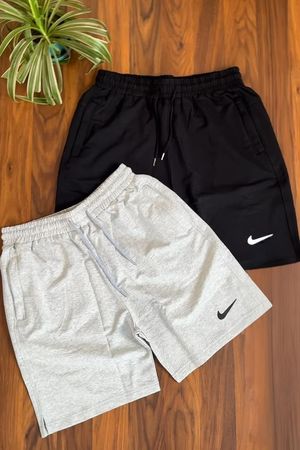 プレミアム Nike ショーツ