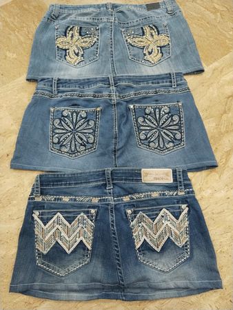Y2K Mini Skirts