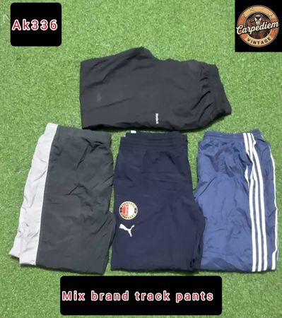 Mix brand track pants ak336