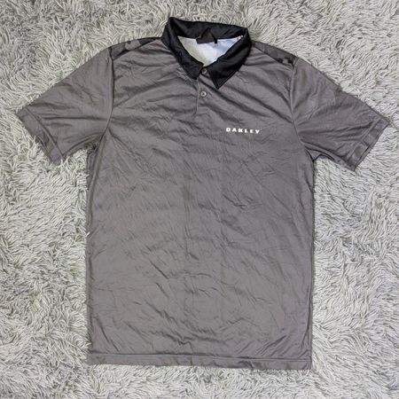 ***Authentic Oakley T-Shirts Mix