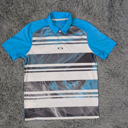 ***Oakley Streetwear Graphic Tees