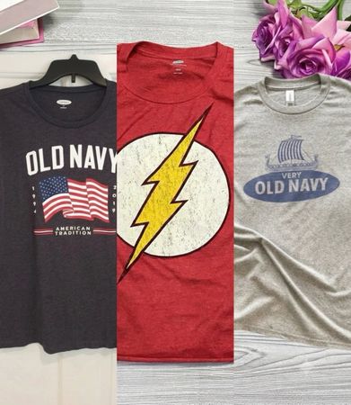 Old Navy T-Shirt