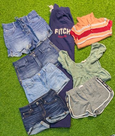 6524 - American Eagle, Aeropsotale, Hollister and Abercrombie Short, T-Shirts, Blouses, Hoodies and Trousers