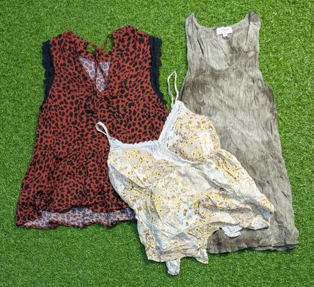 6527 - Blouses et top cami style Y2K