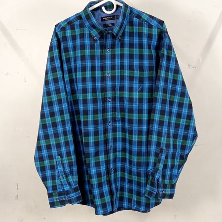 CHEMISES HOMMES NAUTICA - LOT 03