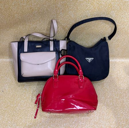 TH# 221 Vintage Y2K Branded Handbag | Designer Shoulder Bag | Women’s Retro Fashion Purse