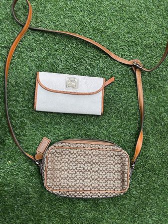 dooney & bourke bags