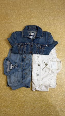 TH# 224 Vintage Women’s Denim Jacket | Oversized Blue Wash Y2K Retro Fashion