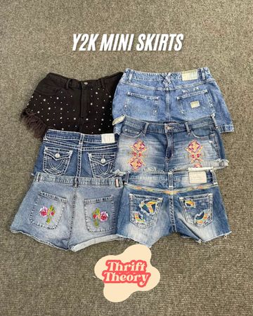 Y2k Mini Shorts - (04/07)