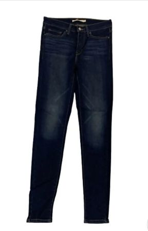 Levis jeans