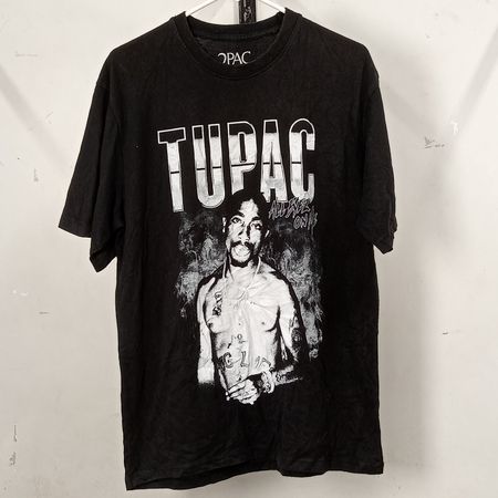 MUSIC T-SHIRTS - BUNDLE 06