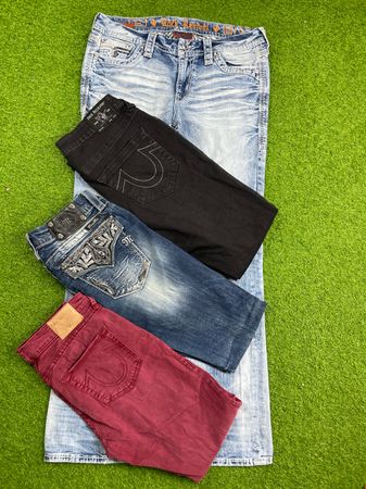 True religion/Rock revival jeans id 42