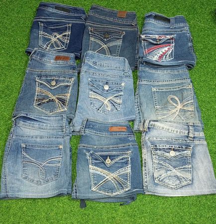 WALLFLOWER MINI SKIRTS (C 224)