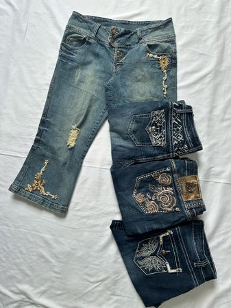Embellish Capri Y2K Jeans 👖 B# 251