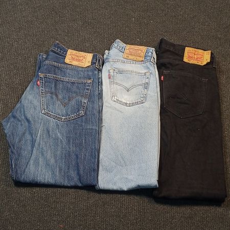 Levis 501 jeans