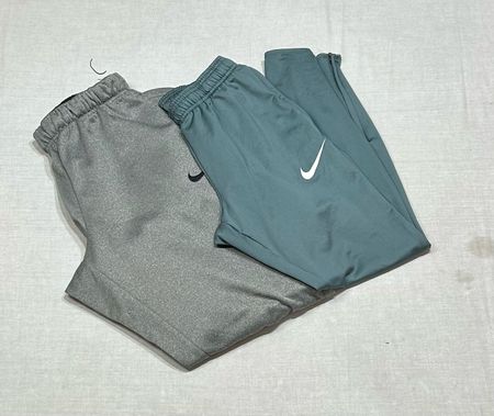 Pantaloni Nike