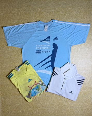 TH# 262 Vintage Adidas Logo T-Shirts | Mixed Henley & Crew Neck | Men’s Wholesale Bundle