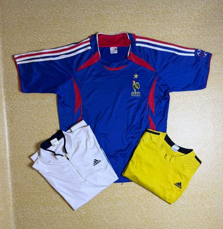 TH# 265 sport Adidas Vintage Casual T-Shirts Bundle | Crew Neck & Henley | Branded Wholesale Tees