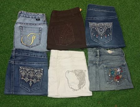 MAURICES AND OTHER MIX BRANDS MINI SKIRTS (C 235)