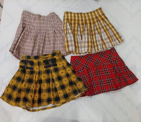 CR9986 Y2K Check Skirts