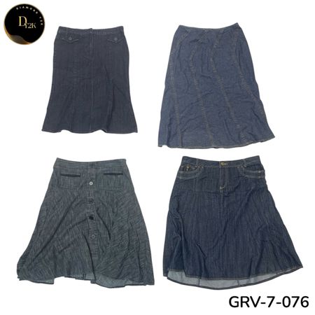 Women’s Vintage Denim Maxi Skirt – Classic Y2K Fashion. (GRV-7-076)