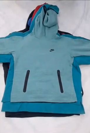 Nike Authentic Sweatshirt and Hoodie