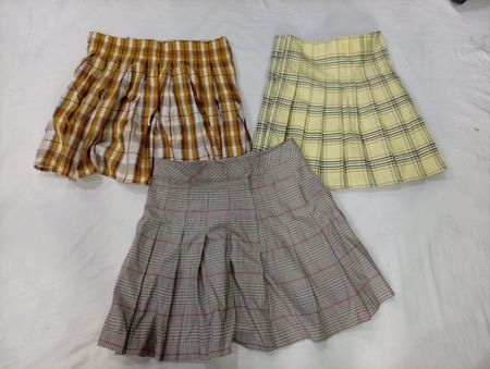 CR10057 Y2K Check Skirts