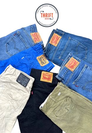 Levis Pants T2823
