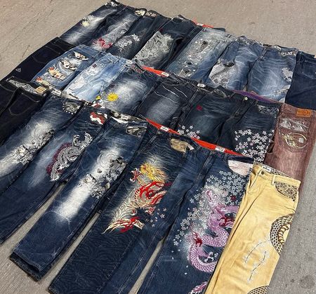 Japanes  Embroideredy Jeans Branded