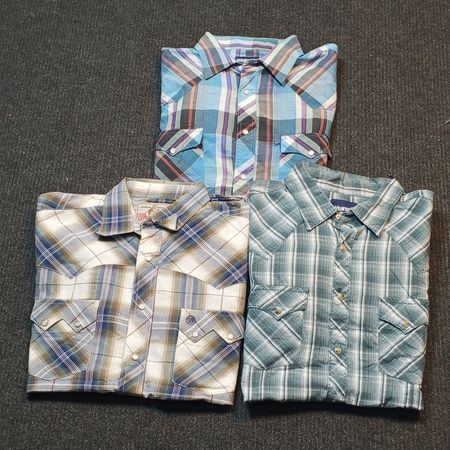 Wrangler button up shirts