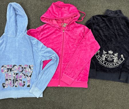 SD468- Juicy Couture Ladies Zipper - 34 Pieces