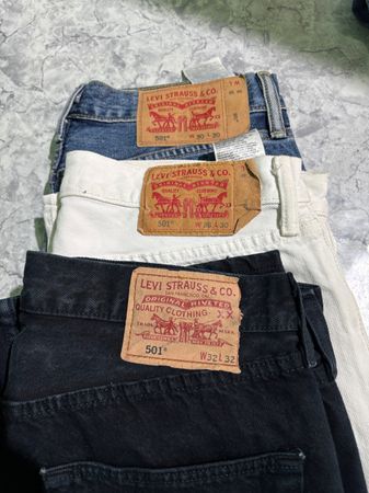 Levis bootcut an  straight fit jeans