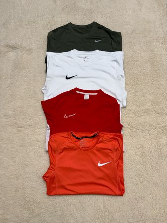 Nike Dri Fit Swoosh T-Shirts