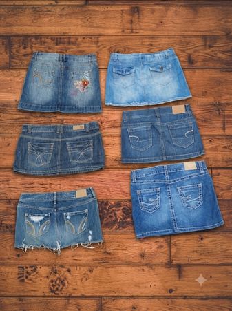 Distressed Denim Micro Mini Skirts Wholesale Lot
(VM-105)