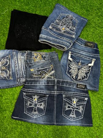 Wallflower &0 ther brands mini skirts ( BN 547)