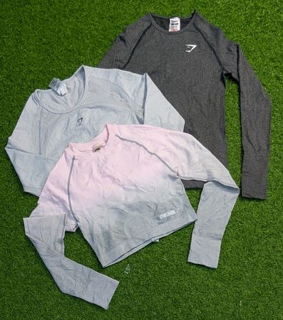 7017 - Gymshark Crop Tee und Langarm-T-Shirts