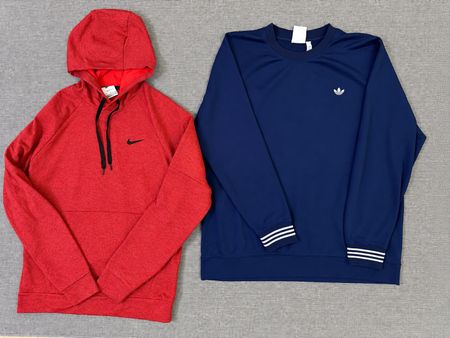 Nike/Adidas Hoodies und Sweatshirts