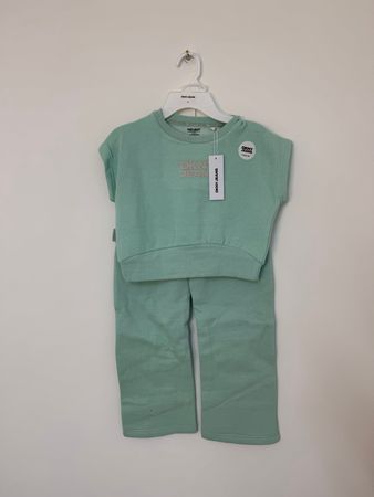 NWT DKNY Jeans Mädchen 2-teiliges Loungewear-Set — Green