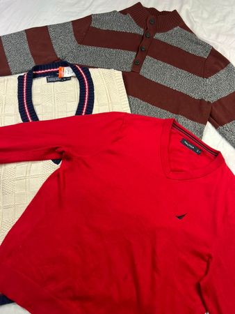 Mix branded sweater