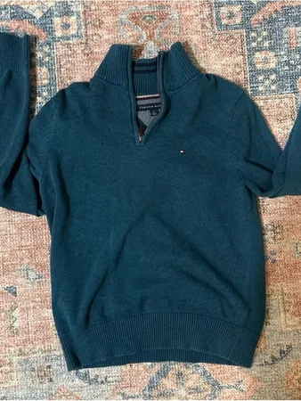 ẞranded Åuthentic Tommy Hilfiger Sweaters ✨