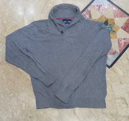 Tommy Hilfiger sweater