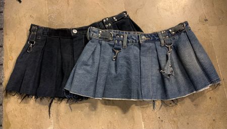 Wiederverwertete Y2K Denim Faltminiröcke