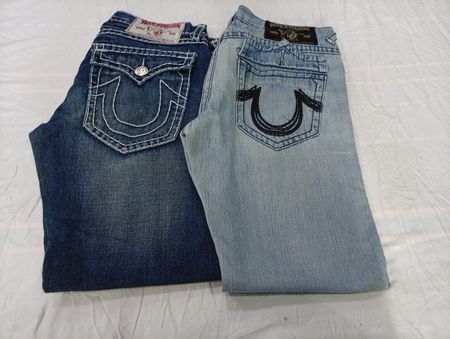 CR10429 Vintage True Religion Men’s Jeans